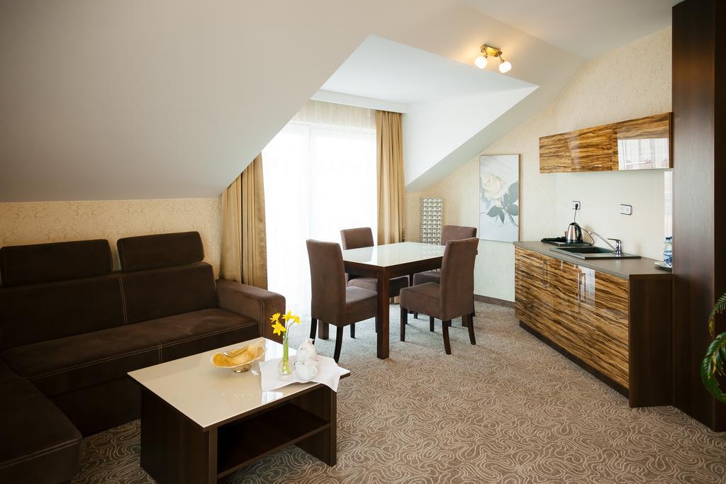 Rajgród Pensjonat & Spa Raj מראה חיצוני תמונה