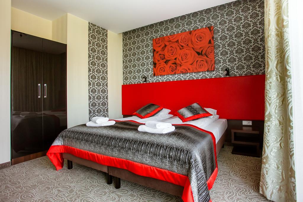 Rajgród Pensjonat & Spa Raj מראה חיצוני תמונה